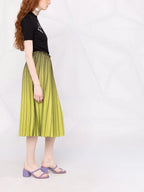 Imagen del suéter de punto Patou de Patou para mujeres - Temporada Otoño-Invierno 2025 - Vista modelo 5