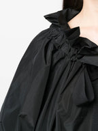 Immagine della Blusa Iconica di Patou per Donne - Stagione Autunno-Inverno 2025 - Vista del Modello 4
