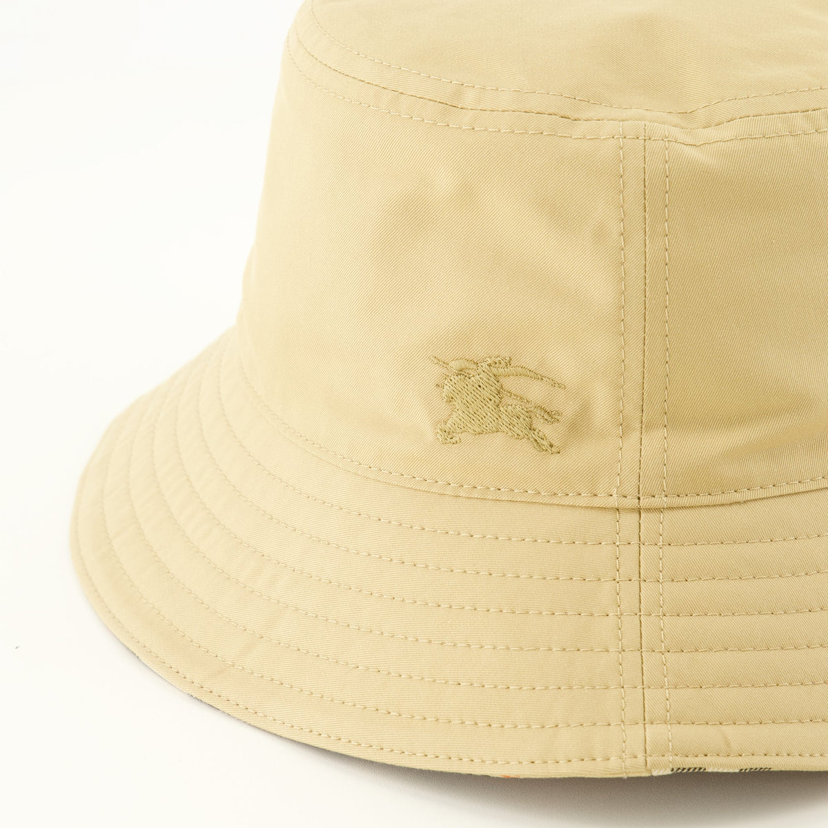 Cappello a secchiello reversibile in gabardine di cotone