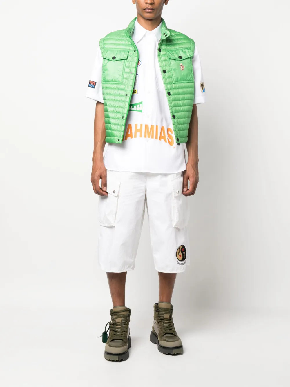 Imagen de la Veste Ollon – Chaqueta verde de Moncler Grenoble para hombres - Temporada Primavera-Verano 2023 - Vista del modelo 1