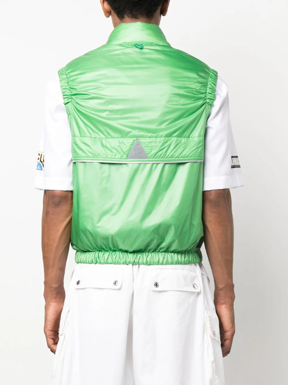 Imagem da Veste Ollon – Casaco verde da Moncler Grenoble para homens - Temporada Primavera-Verão 2023 - Vista do modelo 3