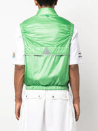 Imagen de la Veste Ollon – Chaqueta verde de Moncler Grenoble para hombres - Temporada Primavera-Verano 2023 - Vista del modelo 3