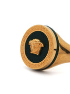 Image de la bague Méduse en nacre blanche par Versace pour hommes - Saison Printemps-Été 2023 - Détail 1