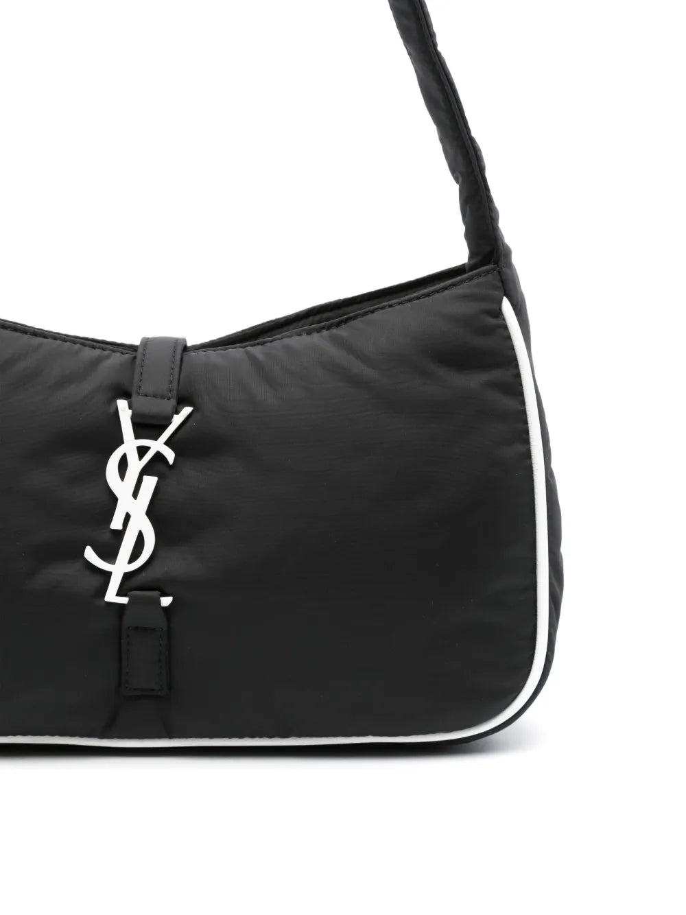Imagen de la bolsa de nylon Le 5 à 7 de Saint Laurent para hombres - Temporada Primavera-Verano 2023 - Vista de detalle 6