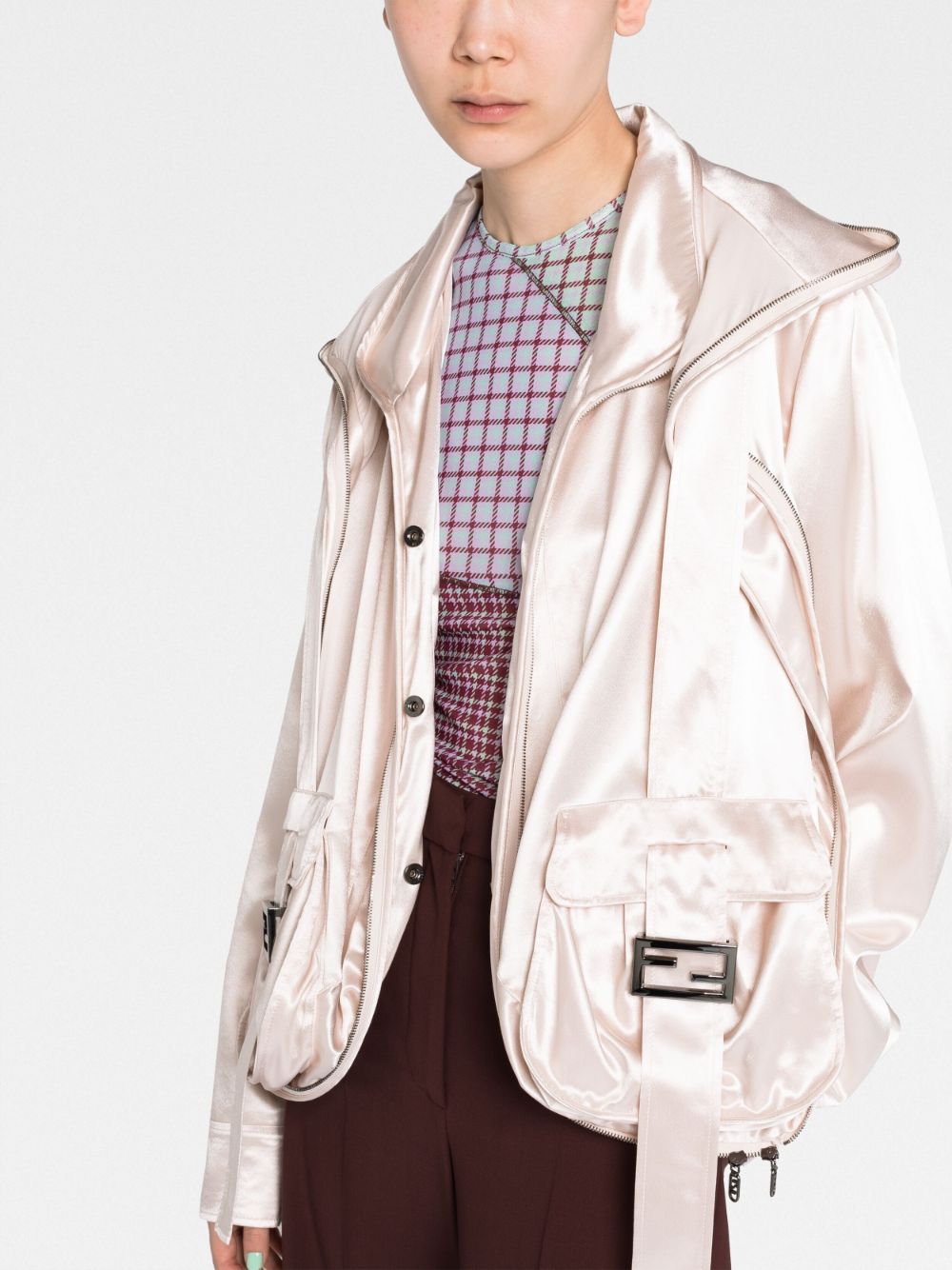 1. Fendi satin jacket
2. Beige blouson
3. Luxury women’s outerwear
4. High-end fashion
5. Designer satin jacket