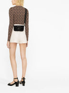 발렌티노 가라바니의 미니 로코 백 (남성) 이미지 - 2023 봄-여름 시즌 - 뒷면 보기