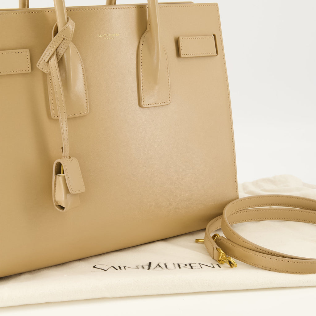 Bilde av Sac de Jour Small Beige av Saint Laurent for Kvinner - Sesong Vår-Sommer 2026 - Detalj 1