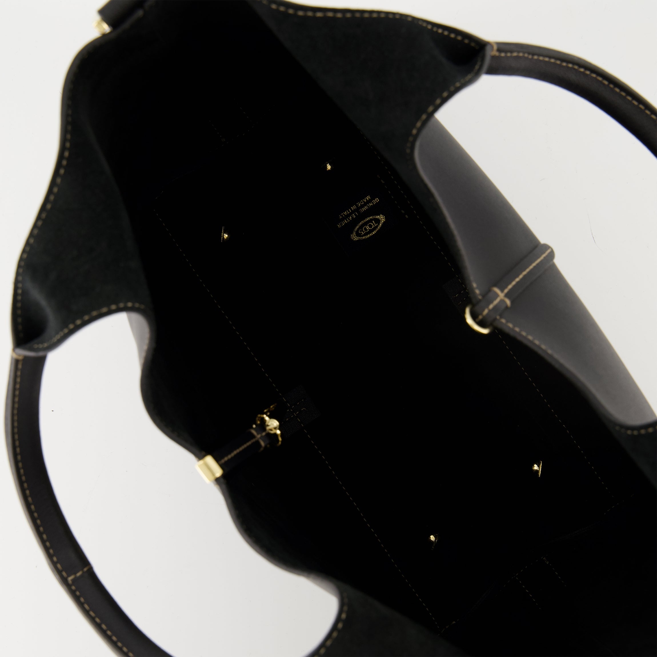 Tod's Shopping Tote, black calf leather bag, adjustable shoulder strap, engraved logo tote, Autumn-Winter 2025 collection