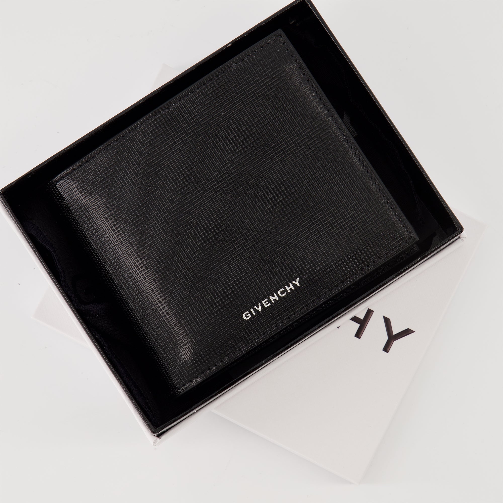 givenchy 4g leather wallet we in style givenchy men 15359962284412