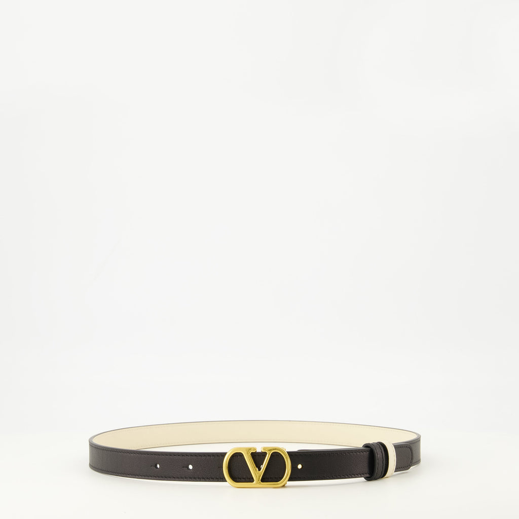 Image of Reversible Vlogo Belt by Valentino Garavani for Women - Season Spring-Summer 2026 - Detail View 1