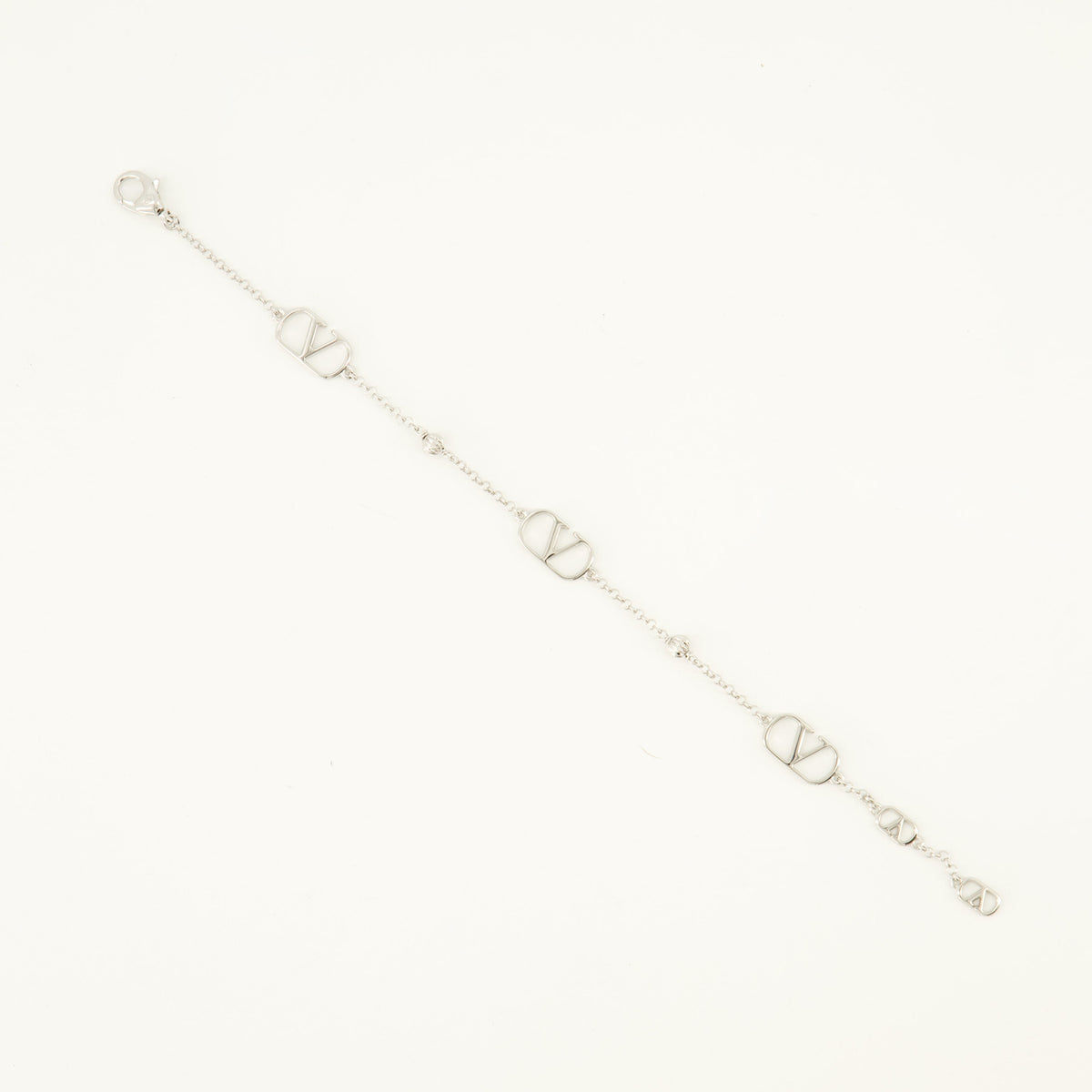 VLogo-Armband aus Metall