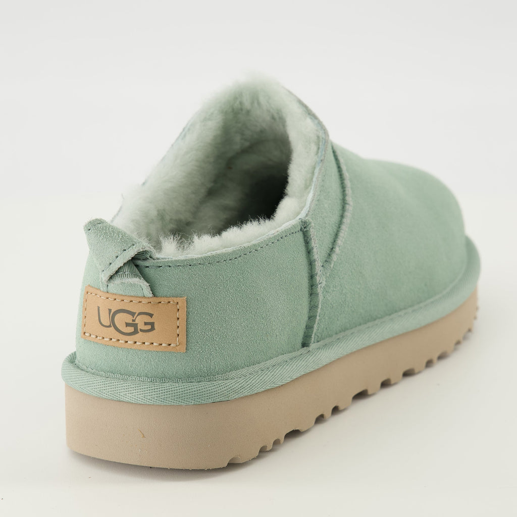 Imagen de Botines Micro Verdes Clásicos de Ugg para Mujeres - Temporada Primavera-Verano 2026 - Vista Trasera