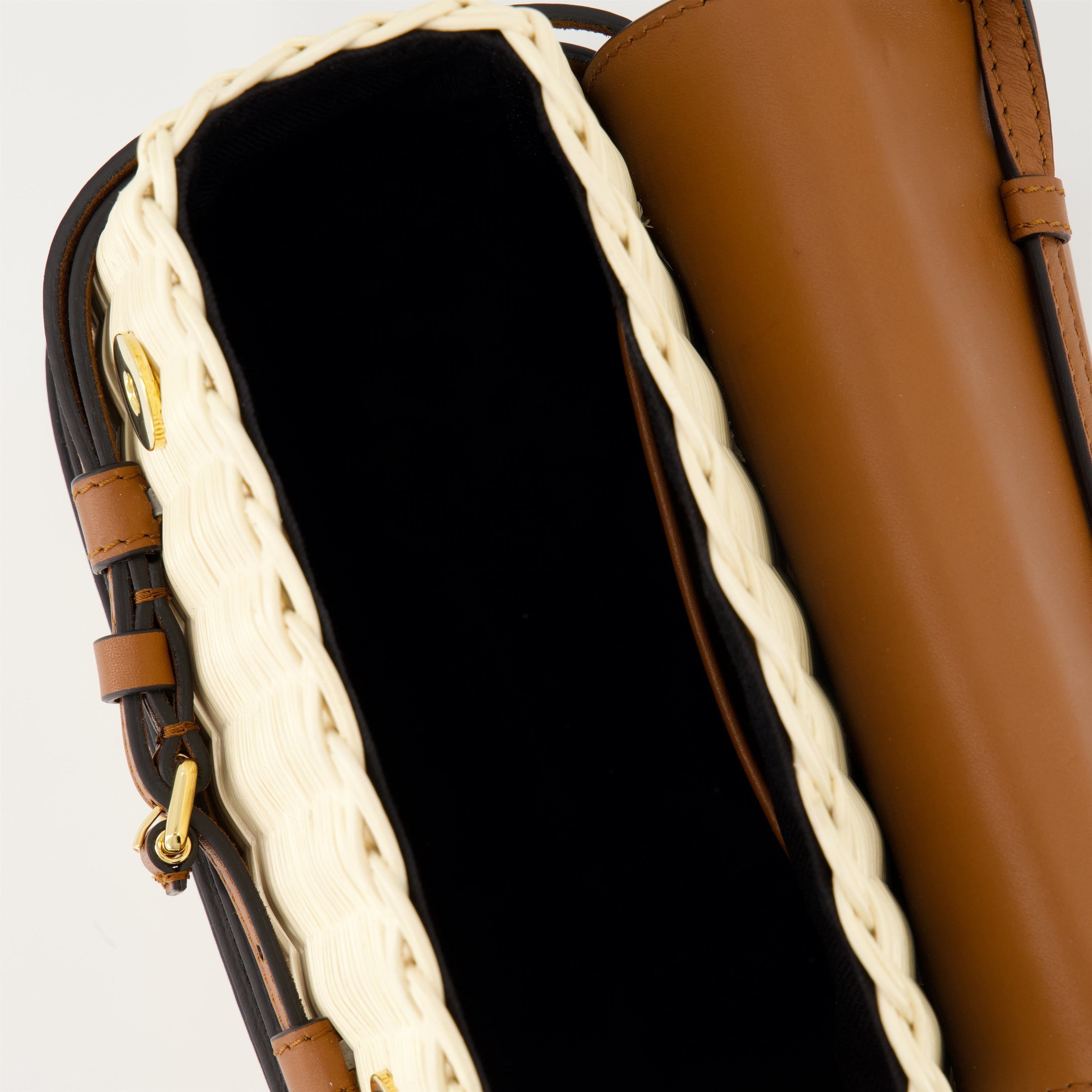 Moschino bag, Tie Me bag, brown raffia bag, women's accessories, designer handbag