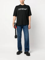 Imagen de Jeans Rectos Azules Skate de Off-White para Hombres - Temporada Otoño-Invierno 2023 - Vista Trasera