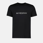 Bild des umgekehrten Logo-T-Shirts von Givenchy für Männer - Saison Frühling-Sommer 2025 - Vorderansicht