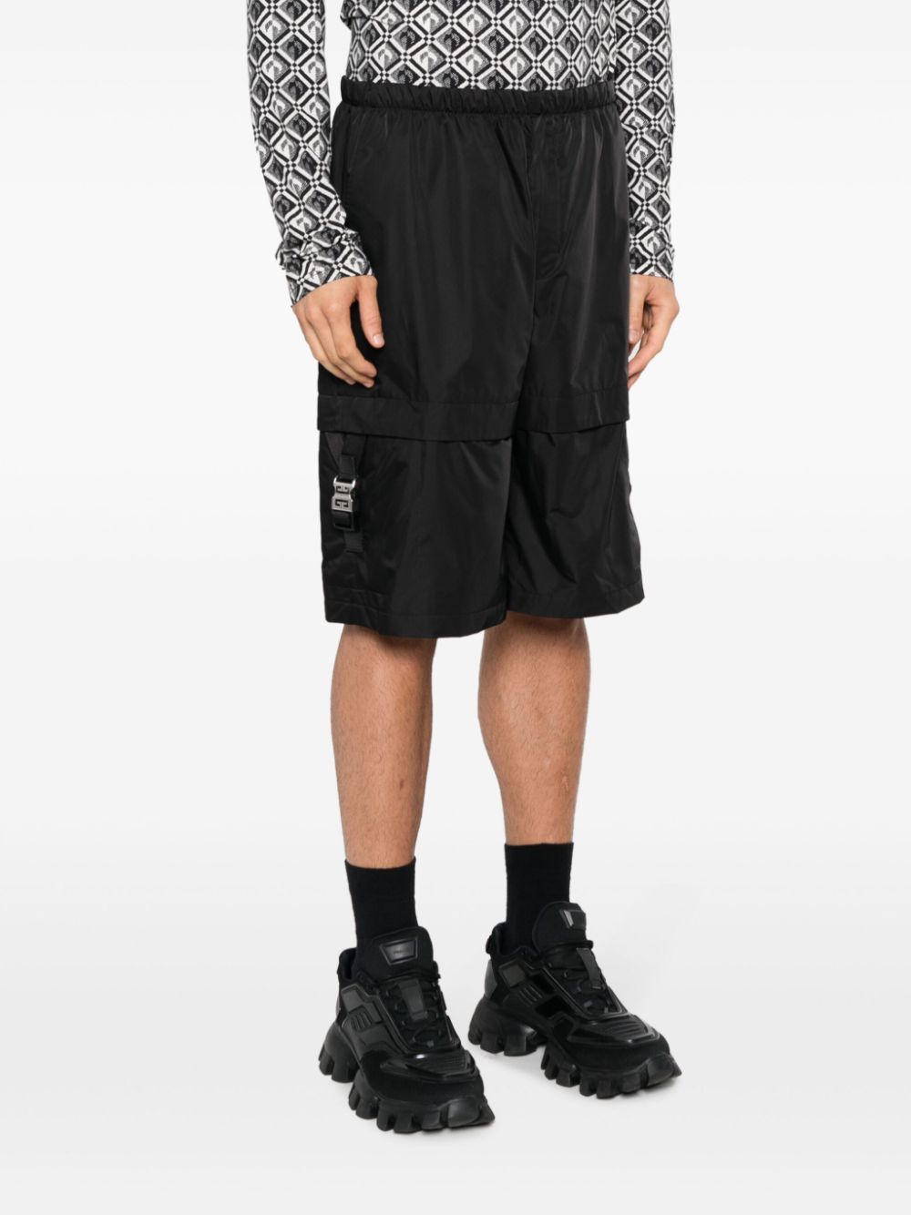 Givenchy cargo shorts, men's black shorts, luxury streetwear, high-end fashion, designer men's shorts