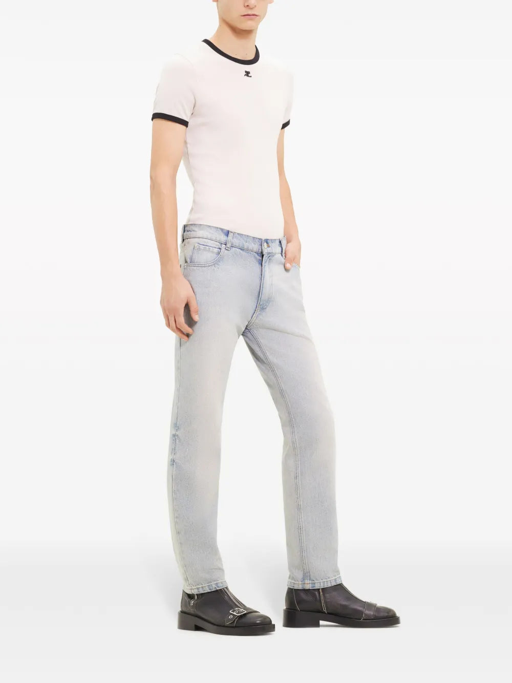 Imagem de jeans de corte direito lavados da Courreges para Homens - Temporada Primavera-Verão 2024 - Detalhe 1