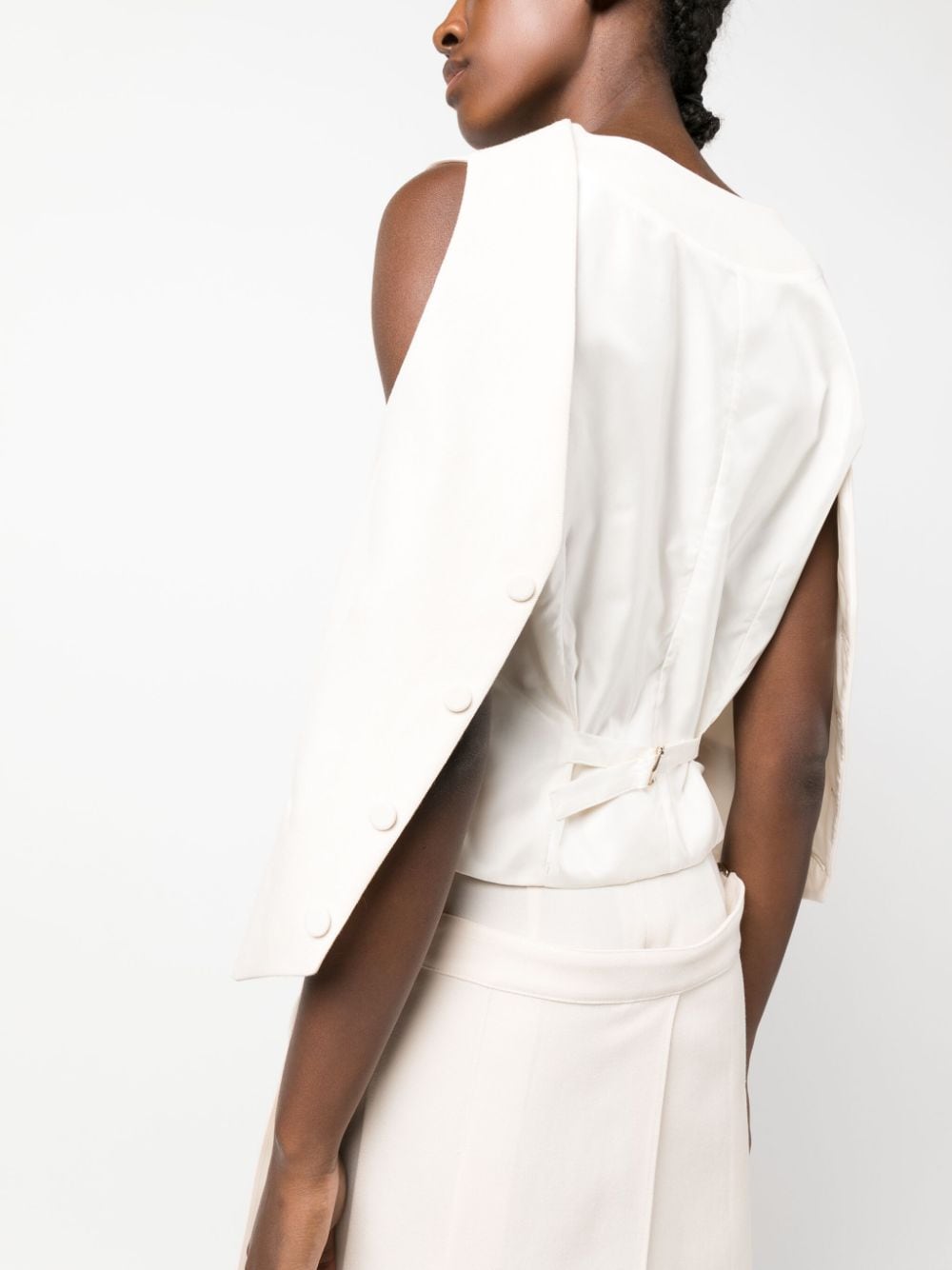 베이지 민소매 재킷