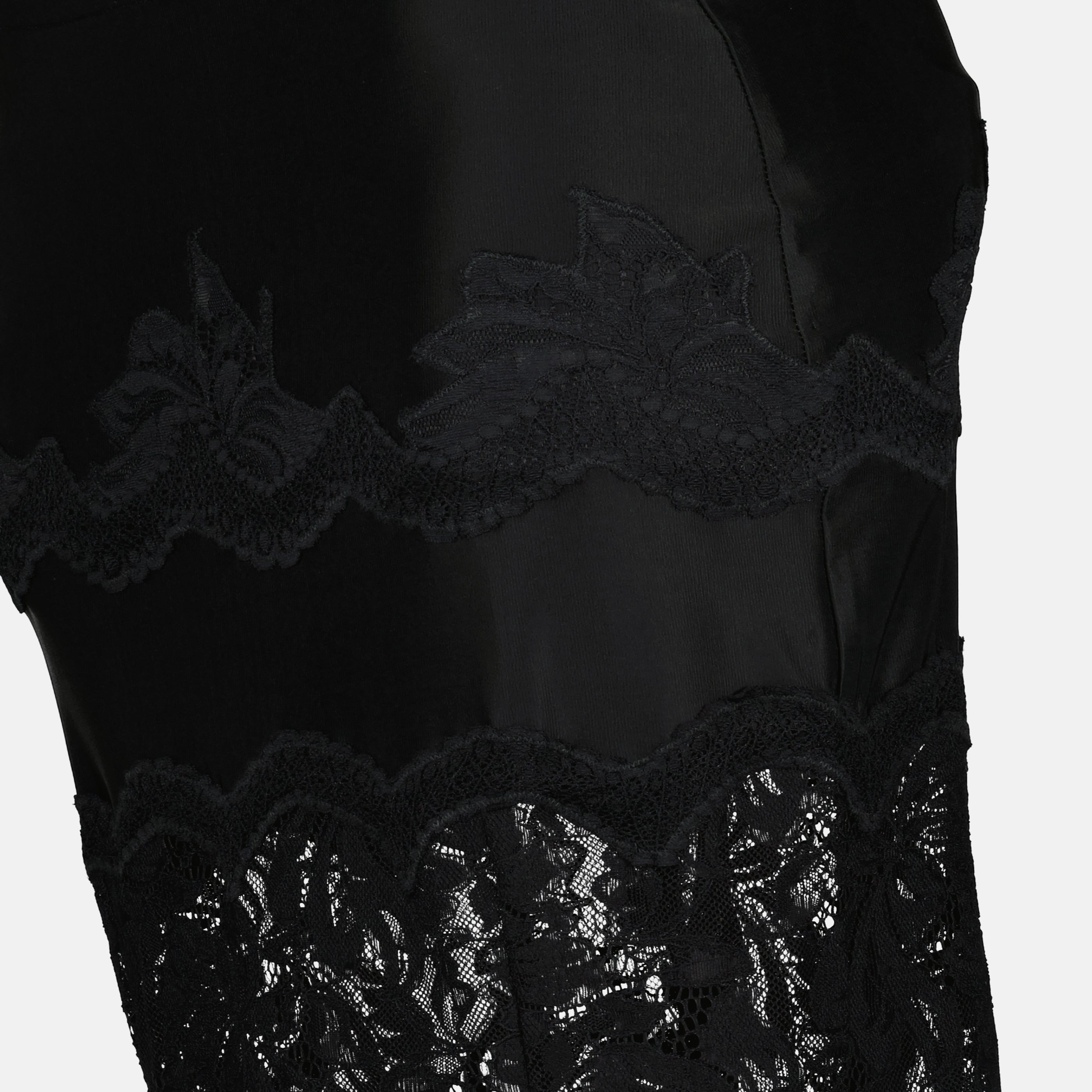 Saia Midi em Jersey e Renda