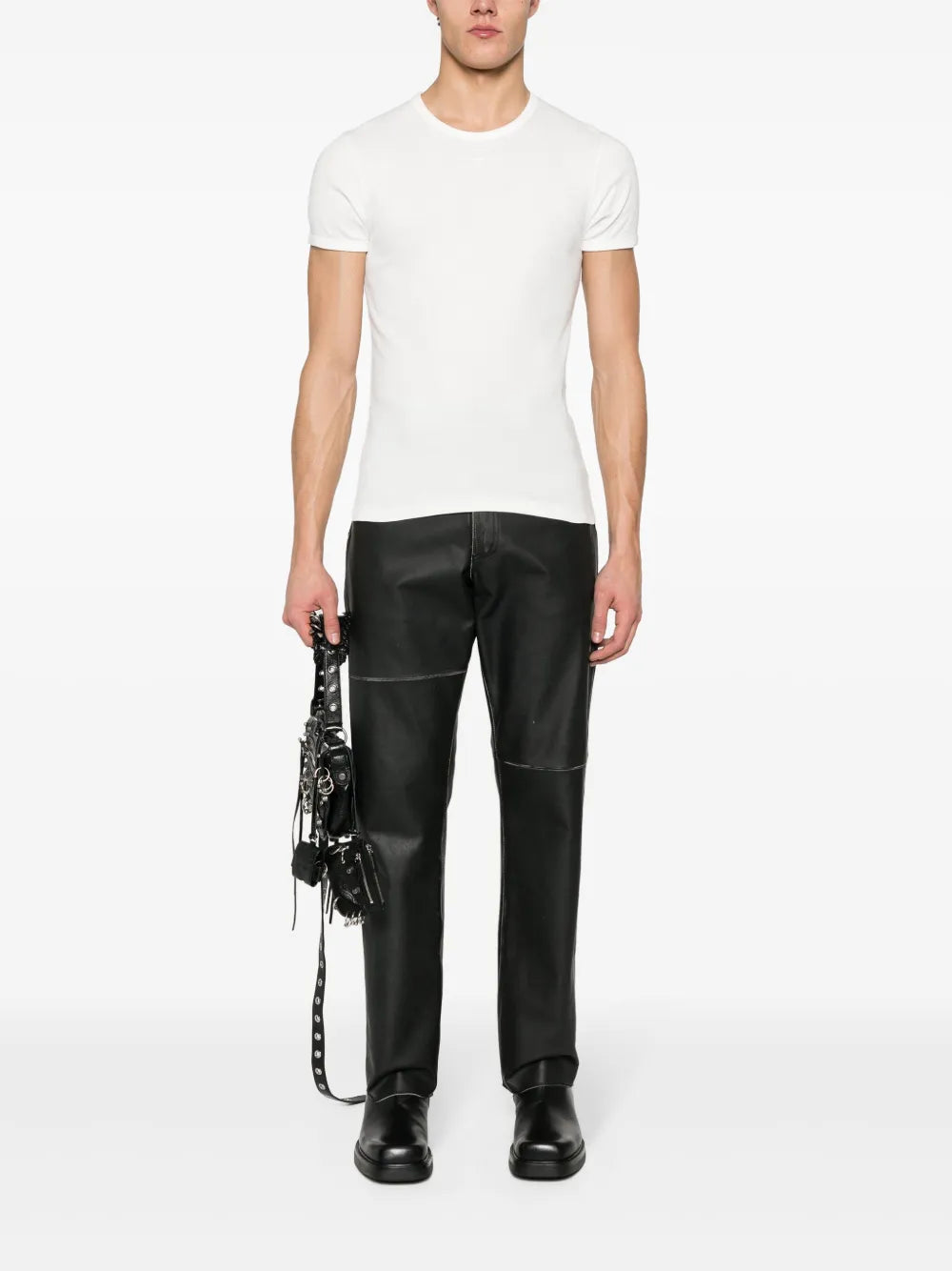 Bild des zeitlosen weißen Kontrast-T-Shirts von Courrèges für Männer - Saison Frühling-Sommer 2024 - Rückansicht