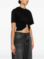 Immagine della t-shirt nera con piercing di Rabanne per donne - Stagione Primavera-Estate 2025 - Vista modello 2