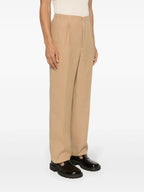 Immagine dei Pantaloni Dritti Classici in Camello di Fendi per Uomo - Stagione Primavera-Estate 2024 - Vista Dettaglio 1