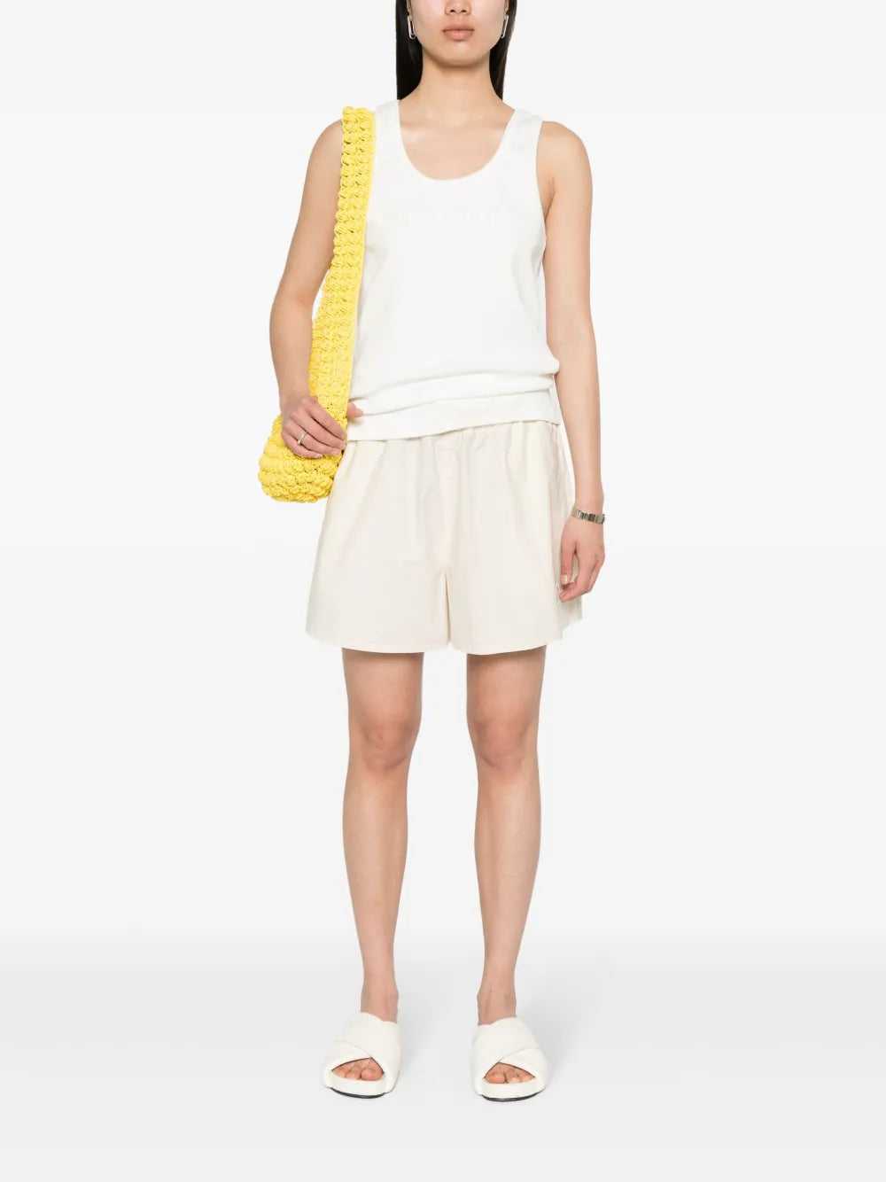 Immagine di pantaloni corti in cotone ecru di Moncler per donna - Stagione Primavera-Estate 2024 - Vista Posteriore