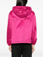 Bild einer pinken Kurzjacke von Moncler für Frauen - Saison Frühling-Sommer 2024 - Detailansicht 6
