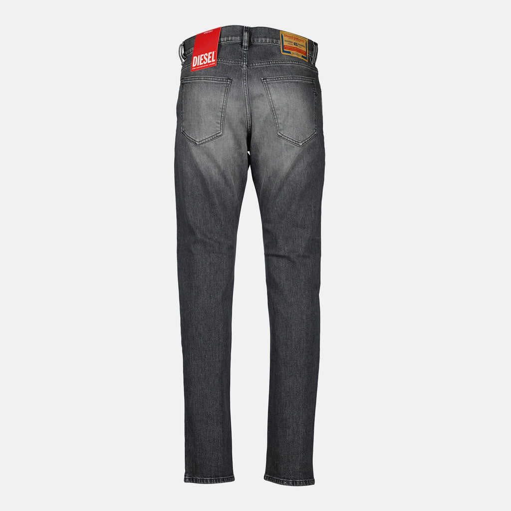 D-Strukt jeans, Diesel denim, straight cut jeans, gray jeans, Autumn-Winter collection