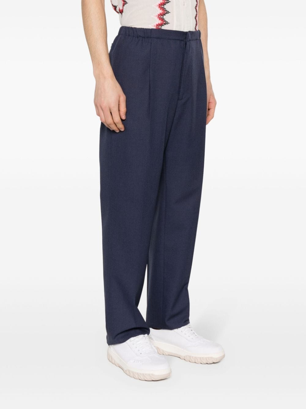 Image de Pantalons en Laine Plissés Sur Mesure par Fendi pour Hommes - Saison Printemps-Été 2024 - Détail 1