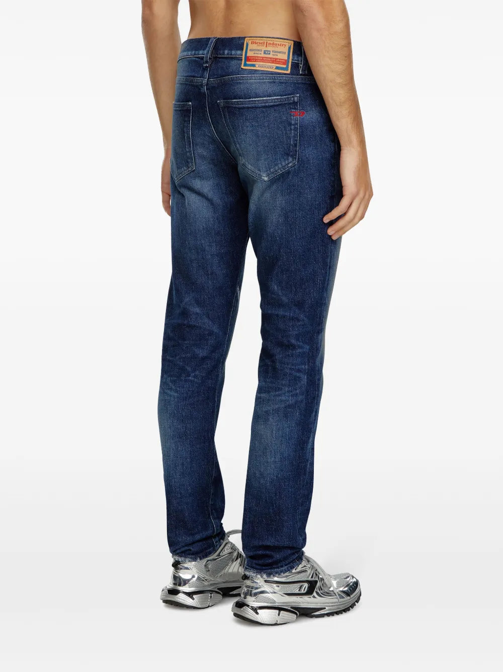 Jeans Slim Fit avec un Effet Usé