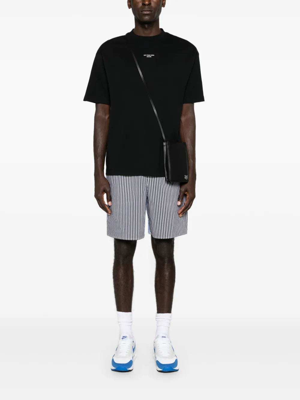 Black T-shirt, Cotton T-shirt, Logo T-shirt, Fashion Basics, Unisex Clothing