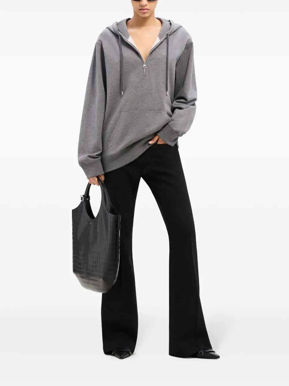 スタンドアップカラー付きジップフーディ