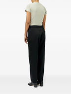 Mm6の女性用ブラックウールパンツの画像 - 季節秋冬2025 - モデルビュー4