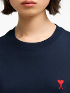 Bild des Ami de Coeur Langarm-T-Shirts von Ami PARIS für Unisex - Saison Herbst-Winter 2025 - Modellansicht 6