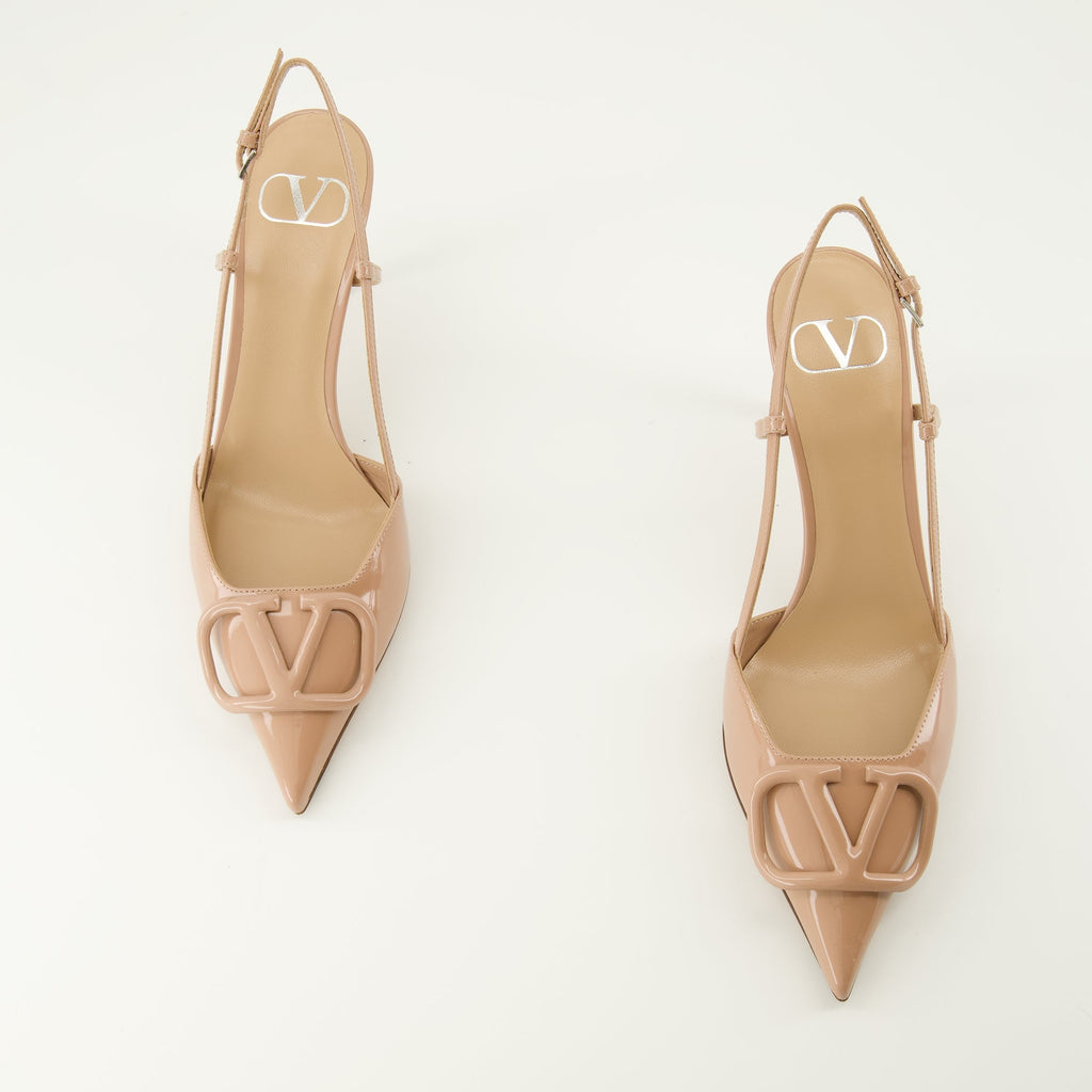 Image de Vlogo Pumps en cuir verni rose - Valentino par Valentino Garavani pour femmes - Saison Printemps-Été 2026 - Vue de dessus du paire