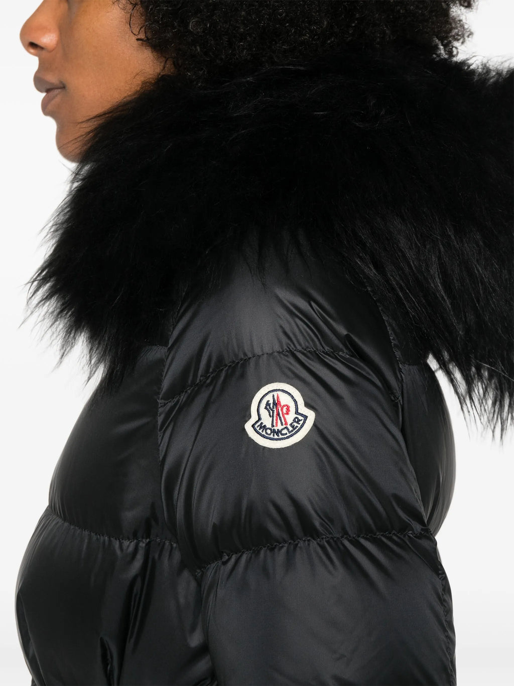 Bild der Boed Pufferjacke von Moncler für Frauen - Saison Herbst-Winter 2025 - Modelansicht 4