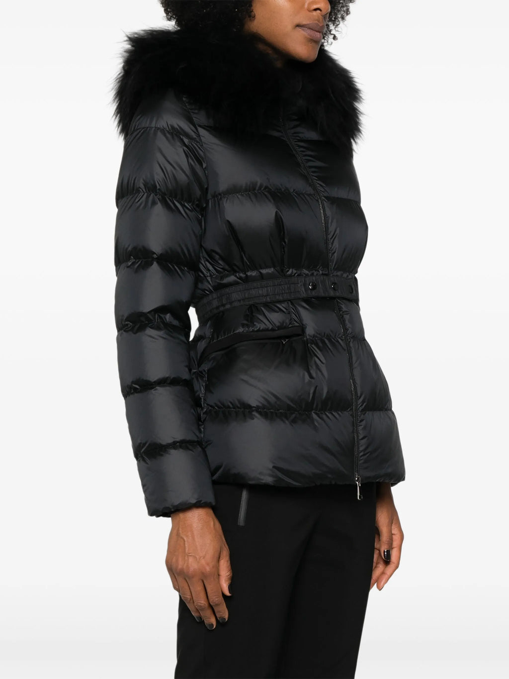 Bild der Boed Pufferjacke von Moncler für Frauen - Saison Herbst-Winter 2025 - Modelansicht 2