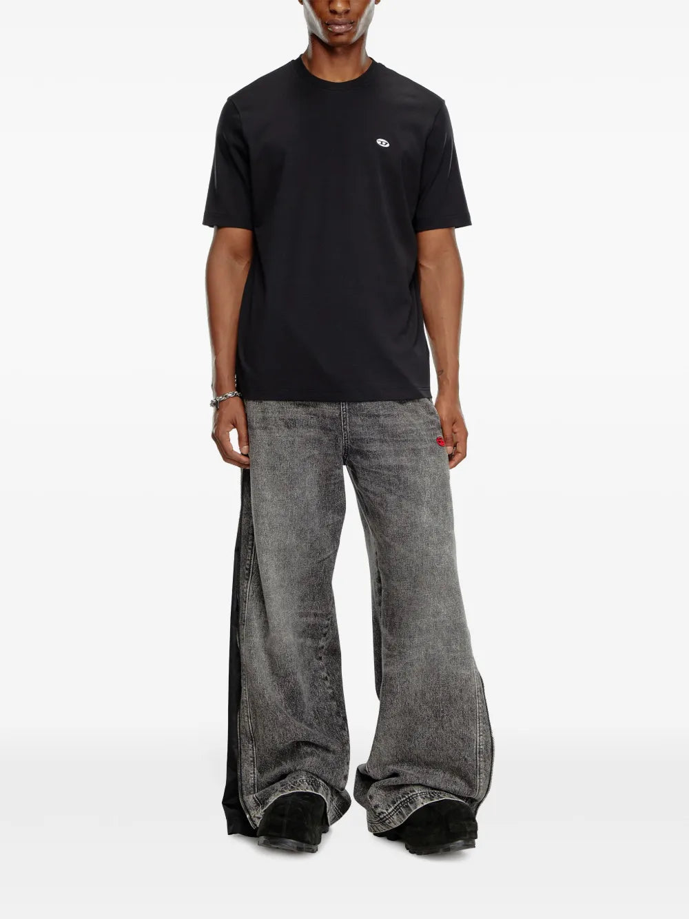 Image of Black T-shirt with Round Neck by Diesel for Men - Season Autumn-Winter 2024 - Back View