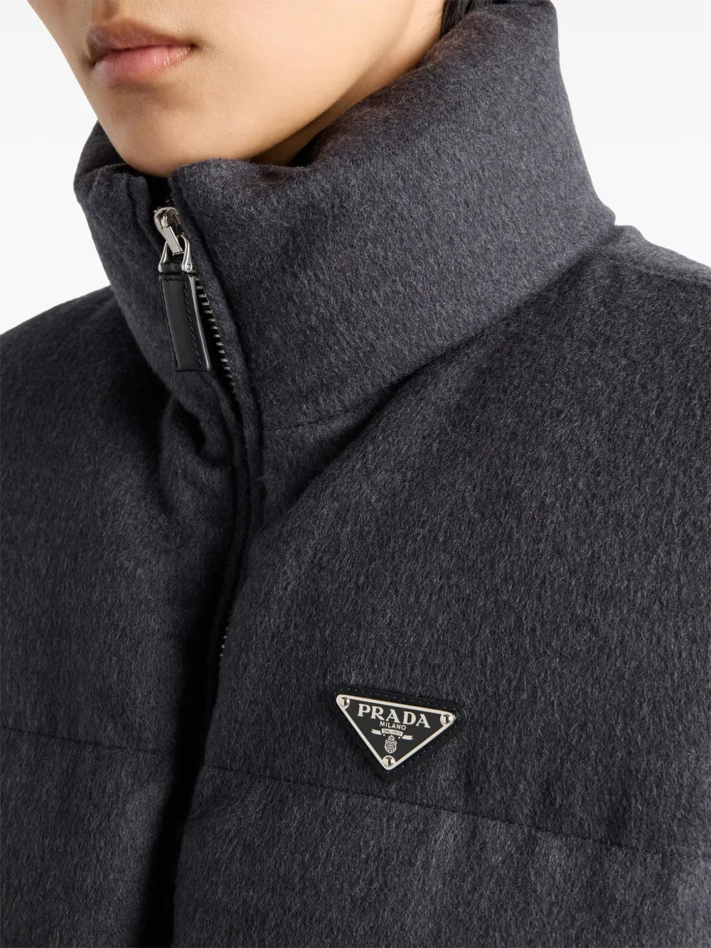 ウール・スリーブレス・ダウンジャケット