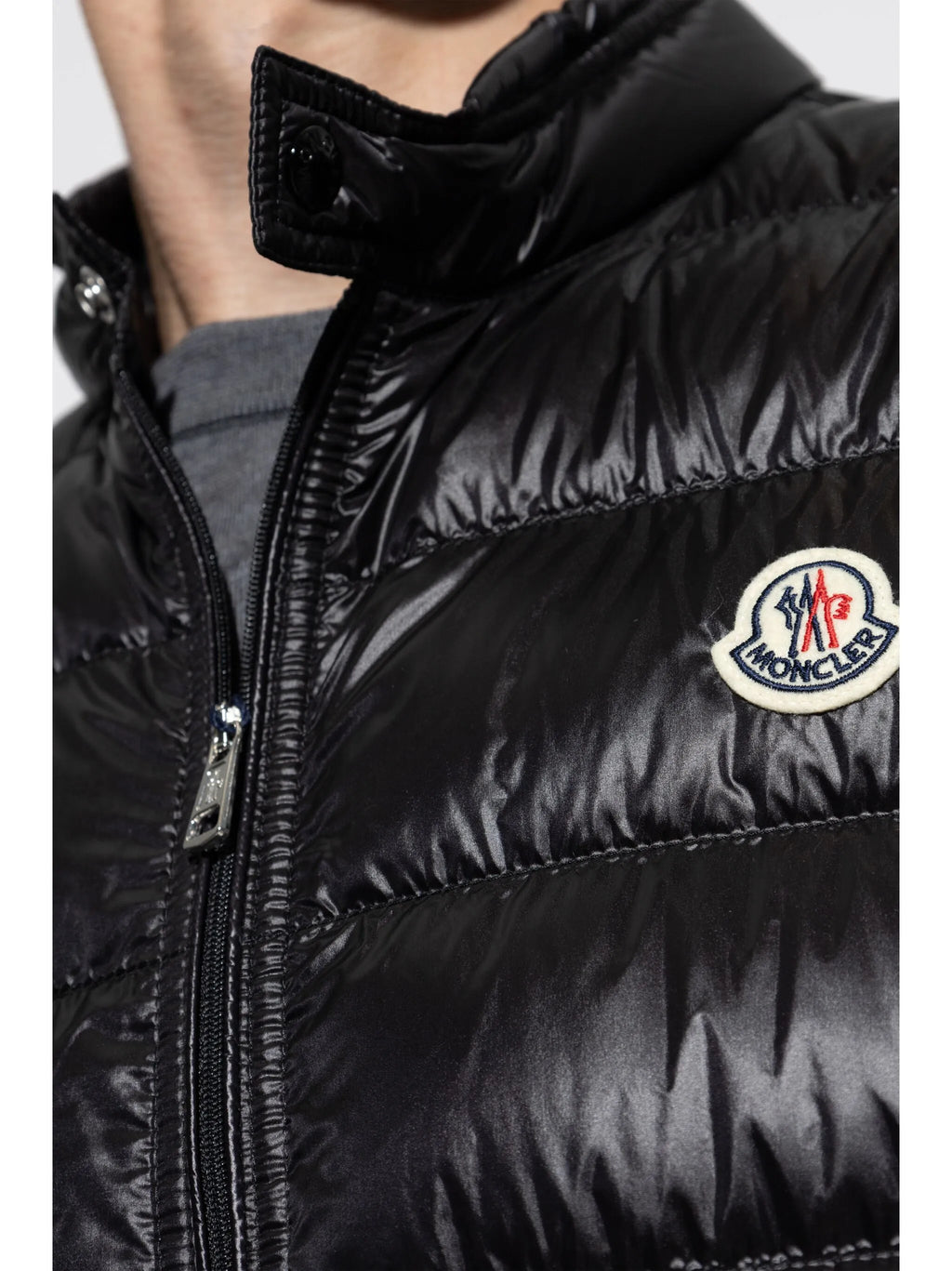 Imagem de Doudoune Sans Manches Gui Noie da Moncler para Homens - Temporada Primavera-Verão 2026 - Vista modelo 4