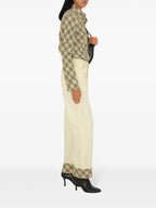 Imagen de la camisa beige de cuadro clásico de Burberry para mujeres - Temporada Otoño-Invierno 2024 - Vista de detalle 1