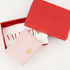 card holder, Valentino Garavani, grained leather, VLogo accessory, light pink card wallet