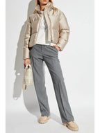 Bild der Moncler Nylonjacke mit goldenen Details von Moncler für Frauen - Saison Herbst-Winter 2024 - Modellansicht 1