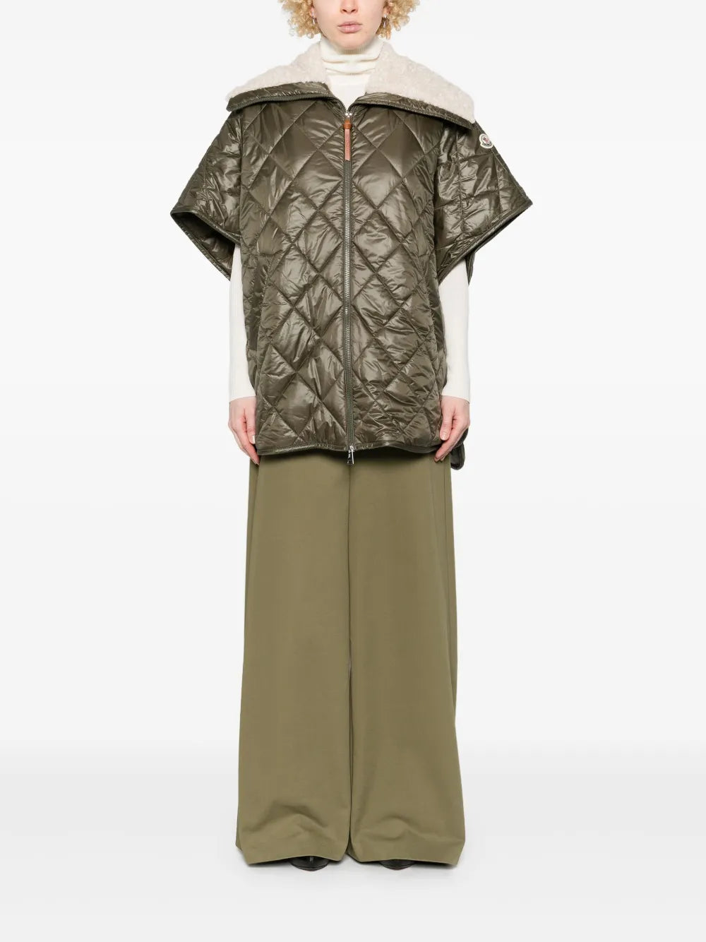 오버사이즈 카키 퀼팅 케이프