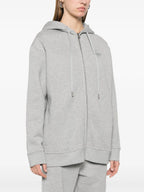 Bild des grauen Zip-Sweatshirts von Fendi für Frauen - Saison Herbst-Winter 2024 - Modellansicht 2