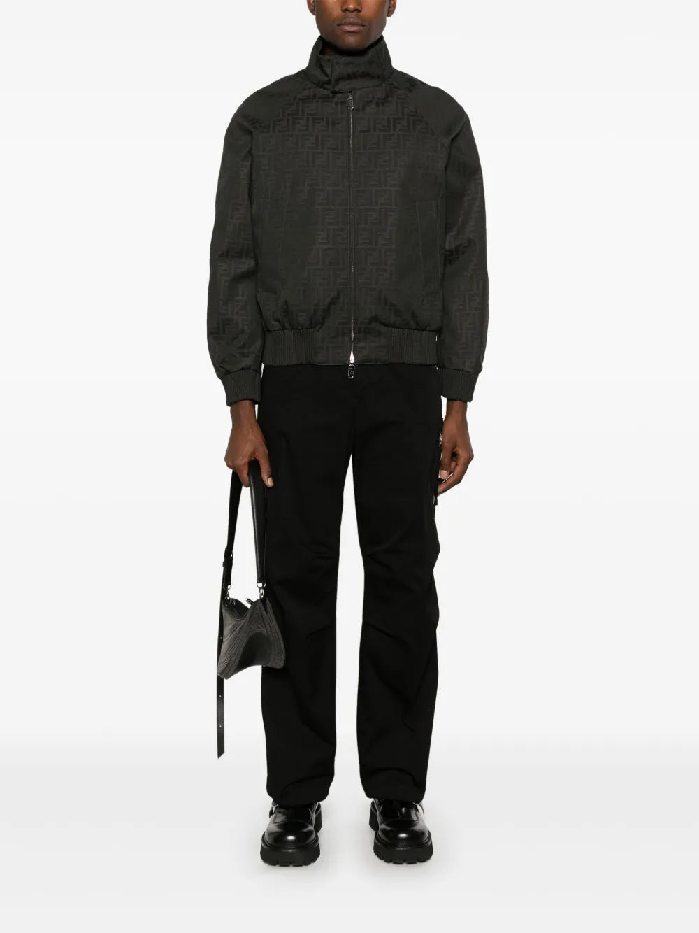 Image d'une veste blouson en nylon raffiné par Fendi pour hommes - Saison Automne-Hiver 2024 - Vue arrière