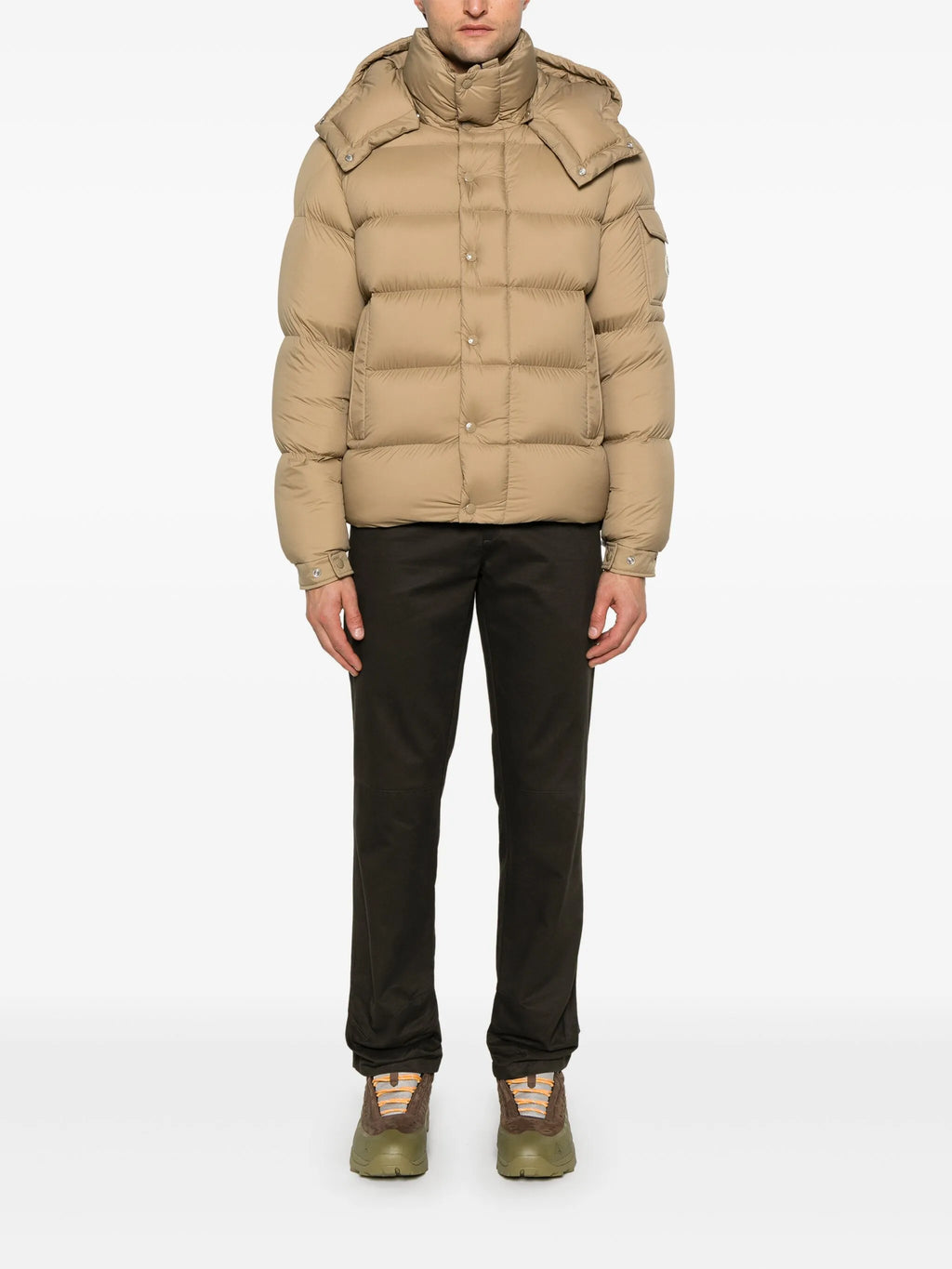 Bild der Beige Maya 70 Daunenjacke von Moncler für Herren - Saison Herbst-Winter 2025 - Modellansicht 1