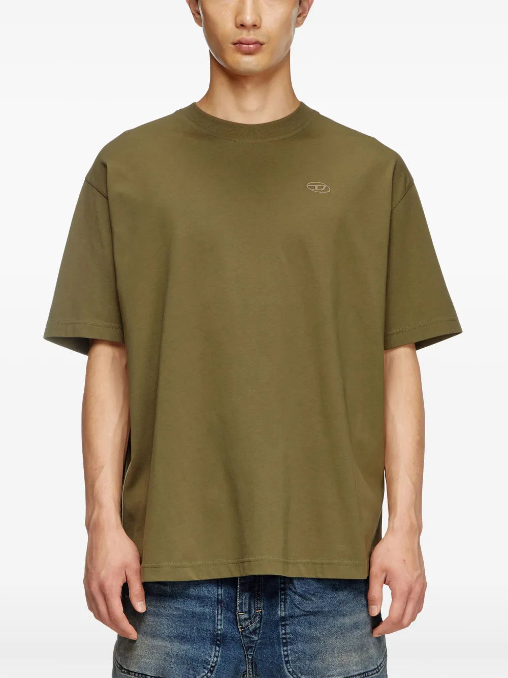 Image de T-shirt T-Boggy-Megoval Kaki de Diesel pour hommes - Saison Printemps-Été 2025 - Vue du modèle 2