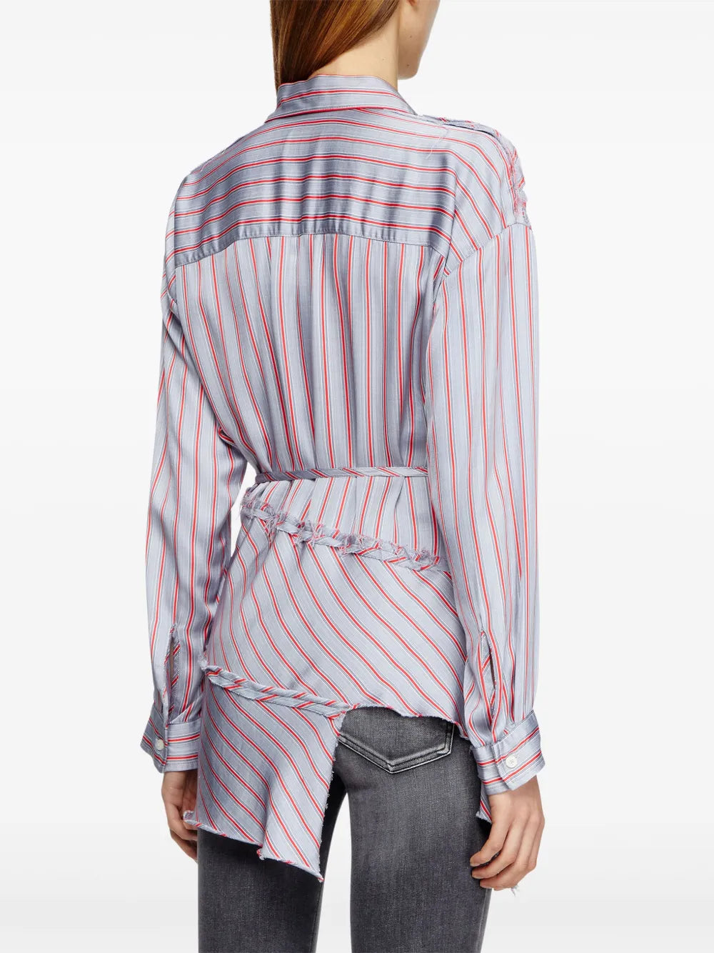 Bild des asymmetrischen Wickelhemds C-Razy von Diesel für Frauen - Saison Frühling-Sommer 2025 - Modellansicht 3